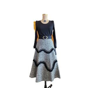 vintage 1950s black and gray full wool skirt swirled ribbon, vintage 50s skirt